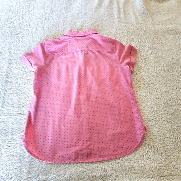 Boy's medium Tommy Hilfiger pink button up shirt - Picture 5 of 10